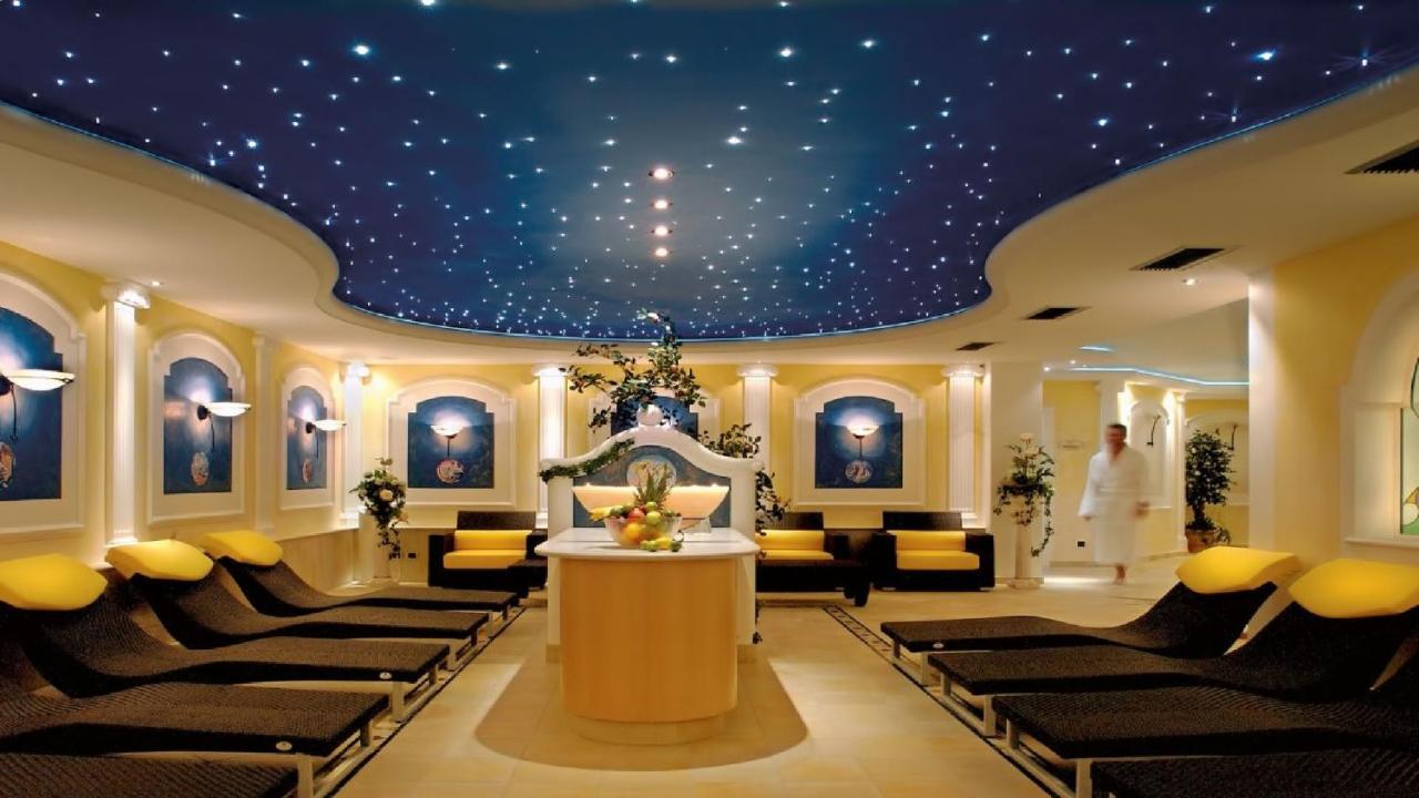 Cityhotel Goldener Adler B&B คีอูซา ภายนอก รูปภาพ