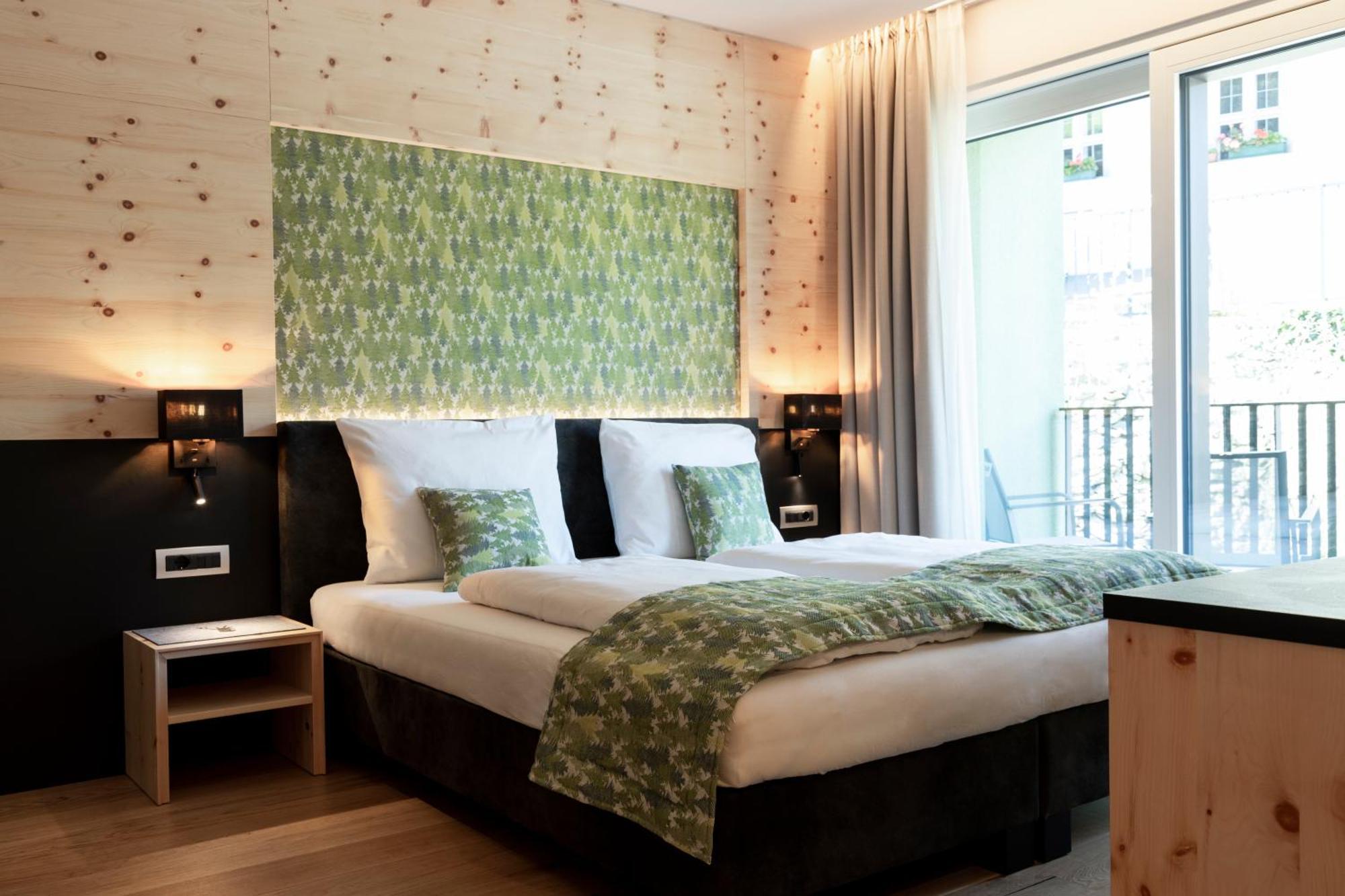 Cityhotel Goldener Adler B&B คีอูซา ภายนอก รูปภาพ