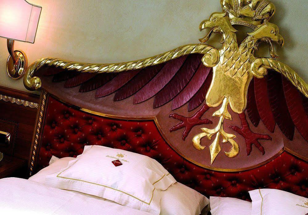 Cityhotel Goldener Adler B&B คีอูซา ภายนอก รูปภาพ